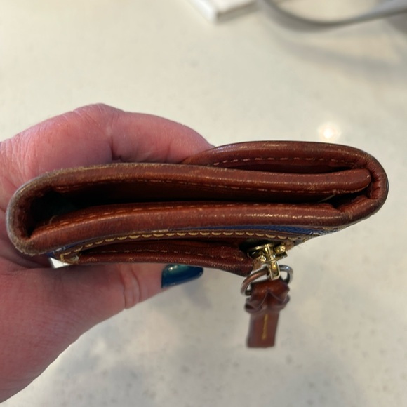 Dooney & Bourke University of Kentucky wallet - Picture 4 of 5